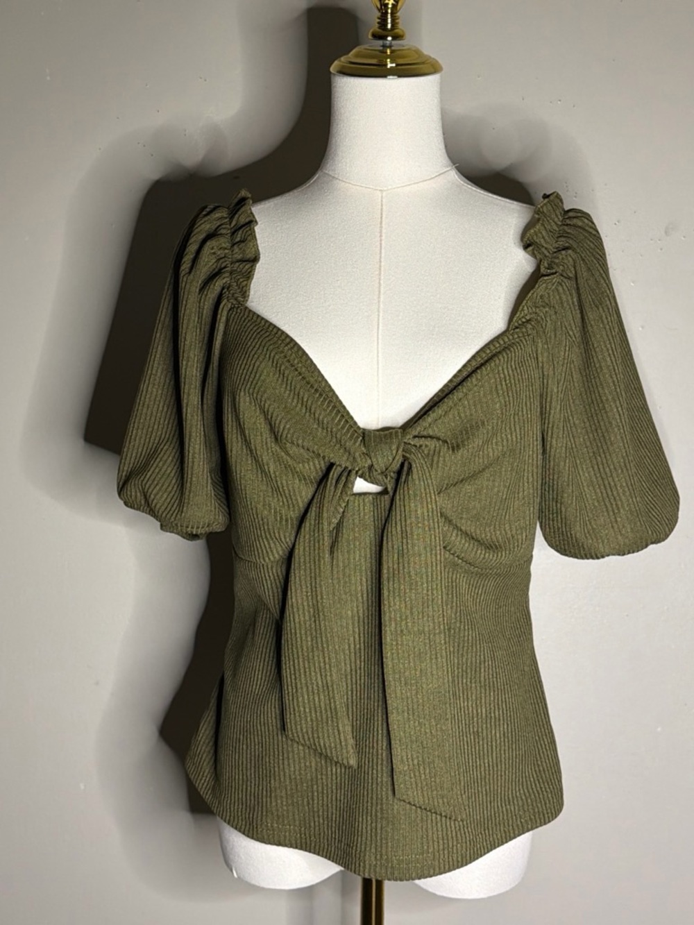 SHEIN Olive Green Tie-Front Puff Sleeve Top